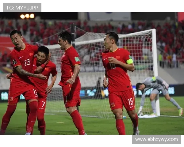 世界杯预选赛：中国队艰难战平对手，晋级希望仍在