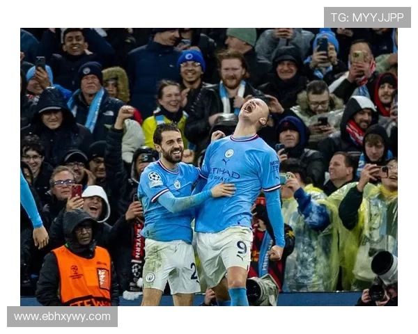 欧冠小组赛热血开战 巴黎与曼城齐聚死亡之组 激烈对决引发全球瞩目